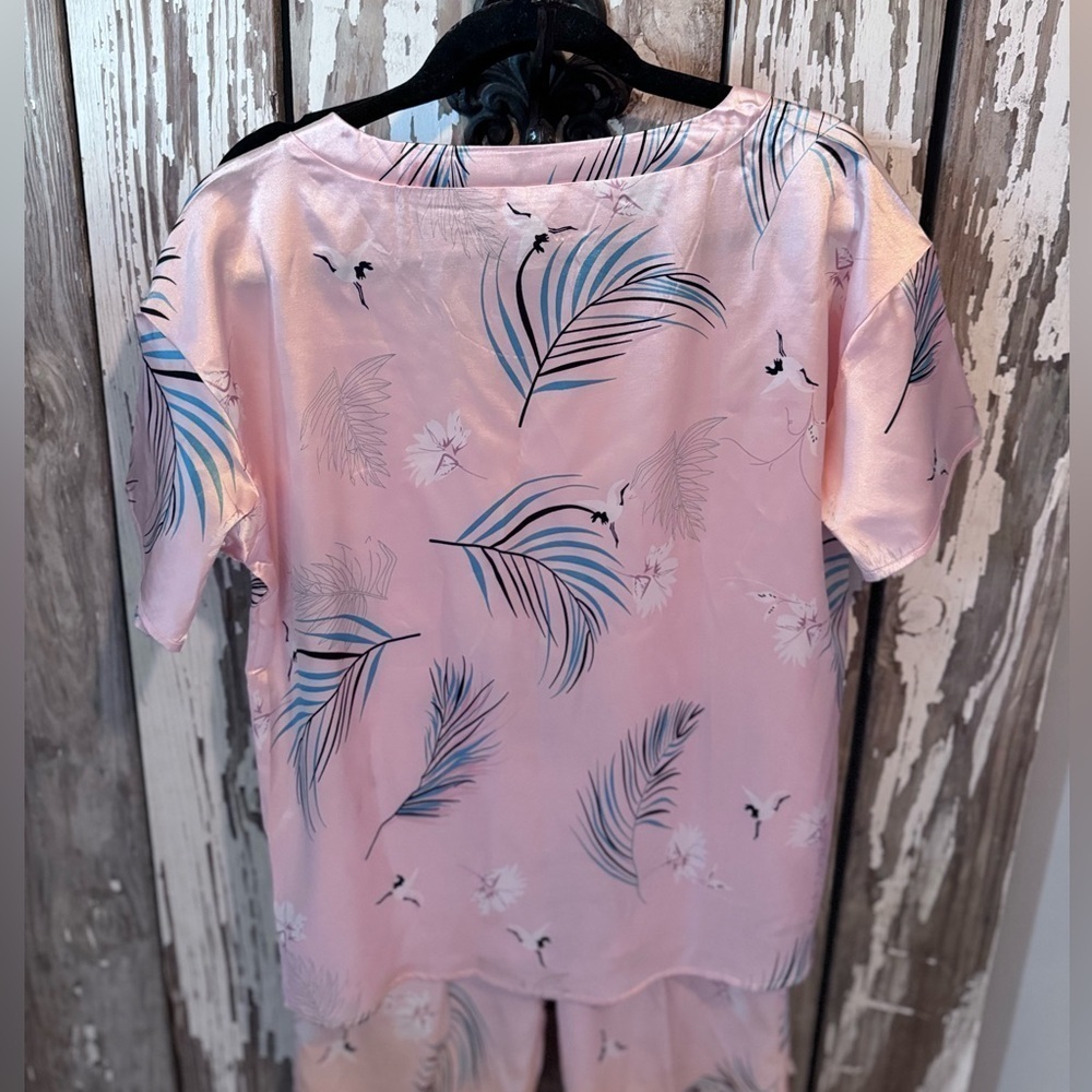 Ekouaer Crane Pajama Set Size Small Light Pink Silk Satin - Picture 6 of 10